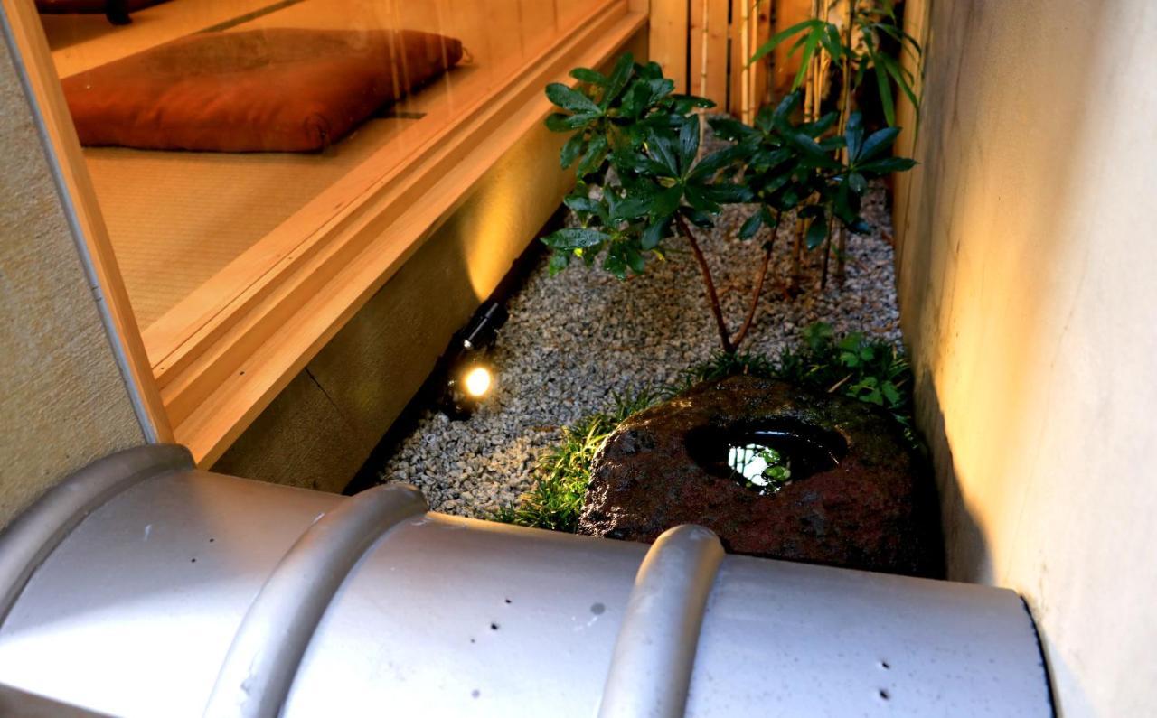 Hotel Traveling Bridge Nijojo Киото Екстериор снимка