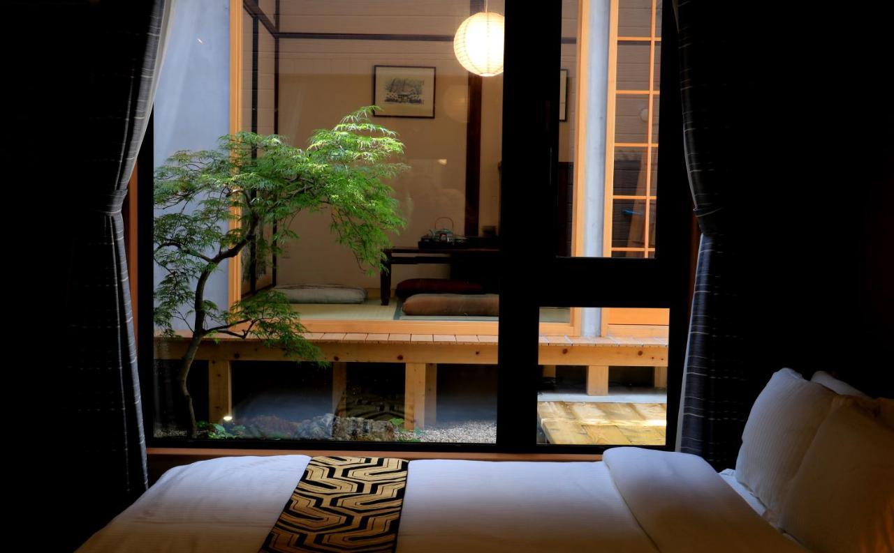 Hotel Traveling Bridge Nijojo Киото Екстериор снимка