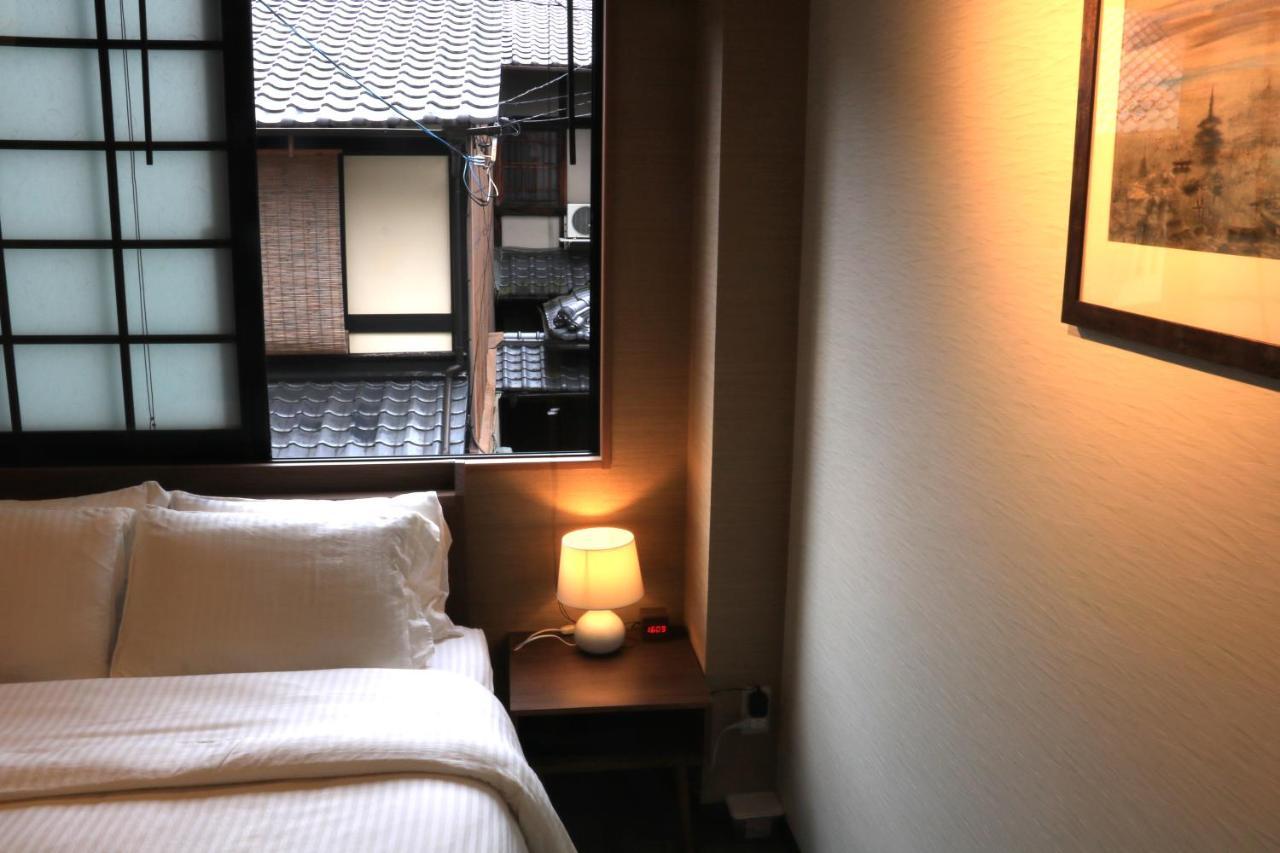 Hotel Traveling Bridge Nijojo Киото Екстериор снимка